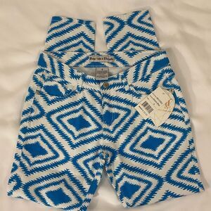 NWT Diamonds & Threads Skinny Jeans